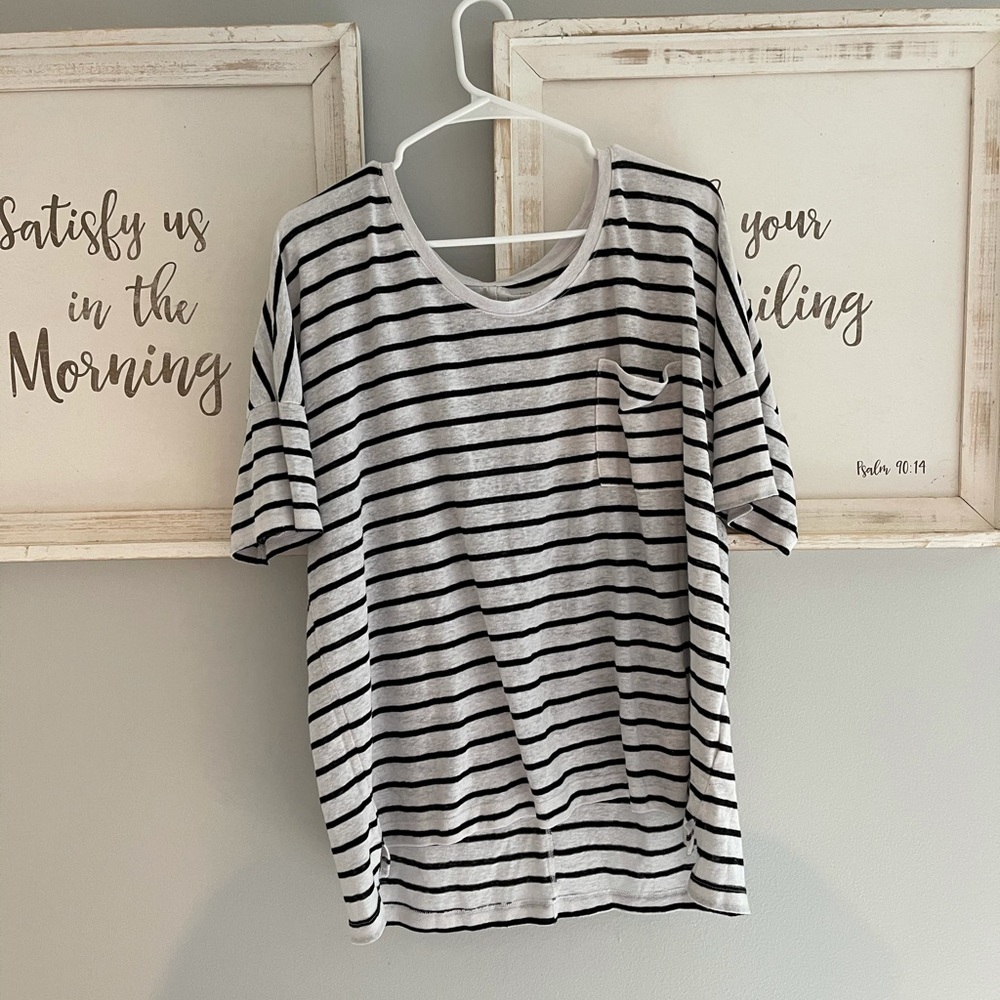 Old Navy top